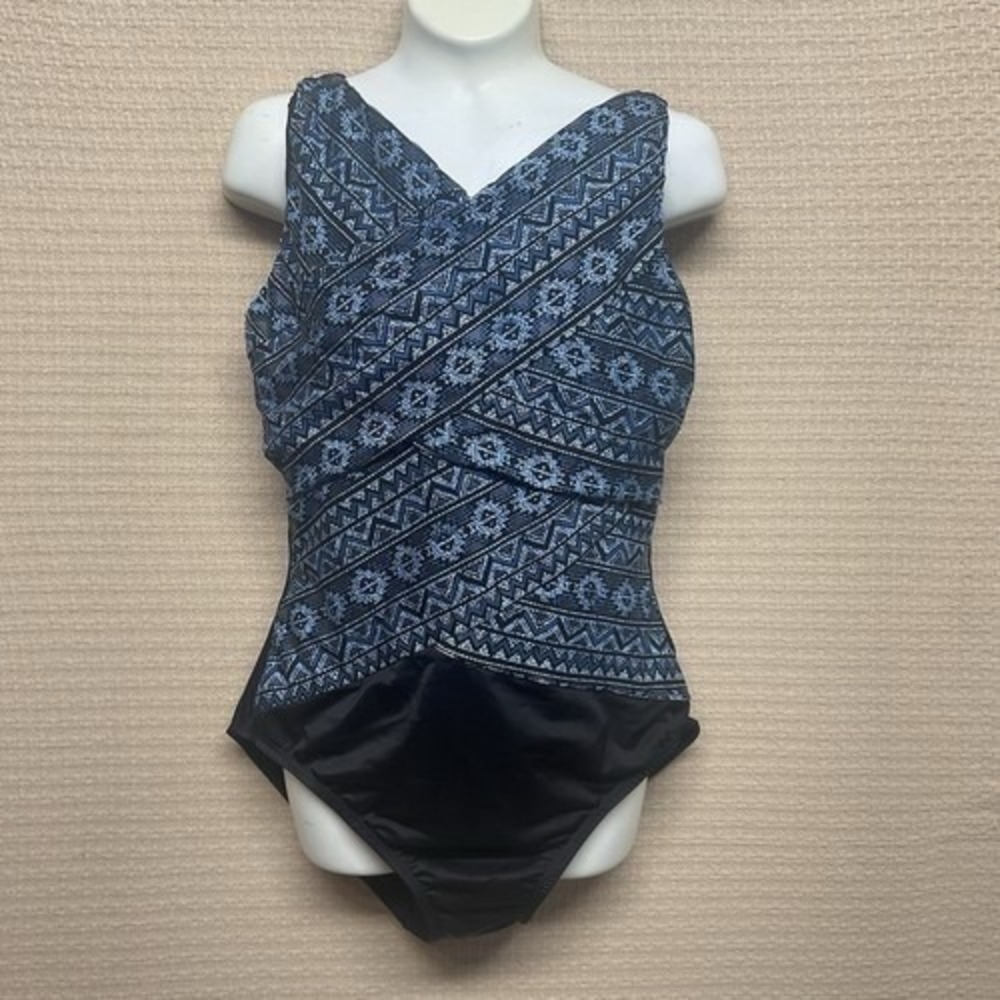 Miraclesuit Oceanus Tummy Control V-Neck Soft Cup OnePiece Swimwear Women 12 USA